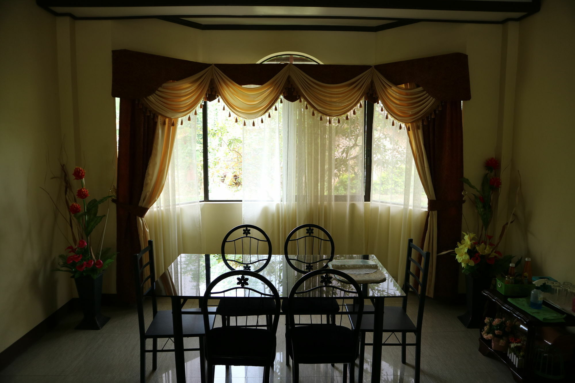 Oyo 422 Villa Emilia Pension House Panglao Zewnętrze zdjęcie