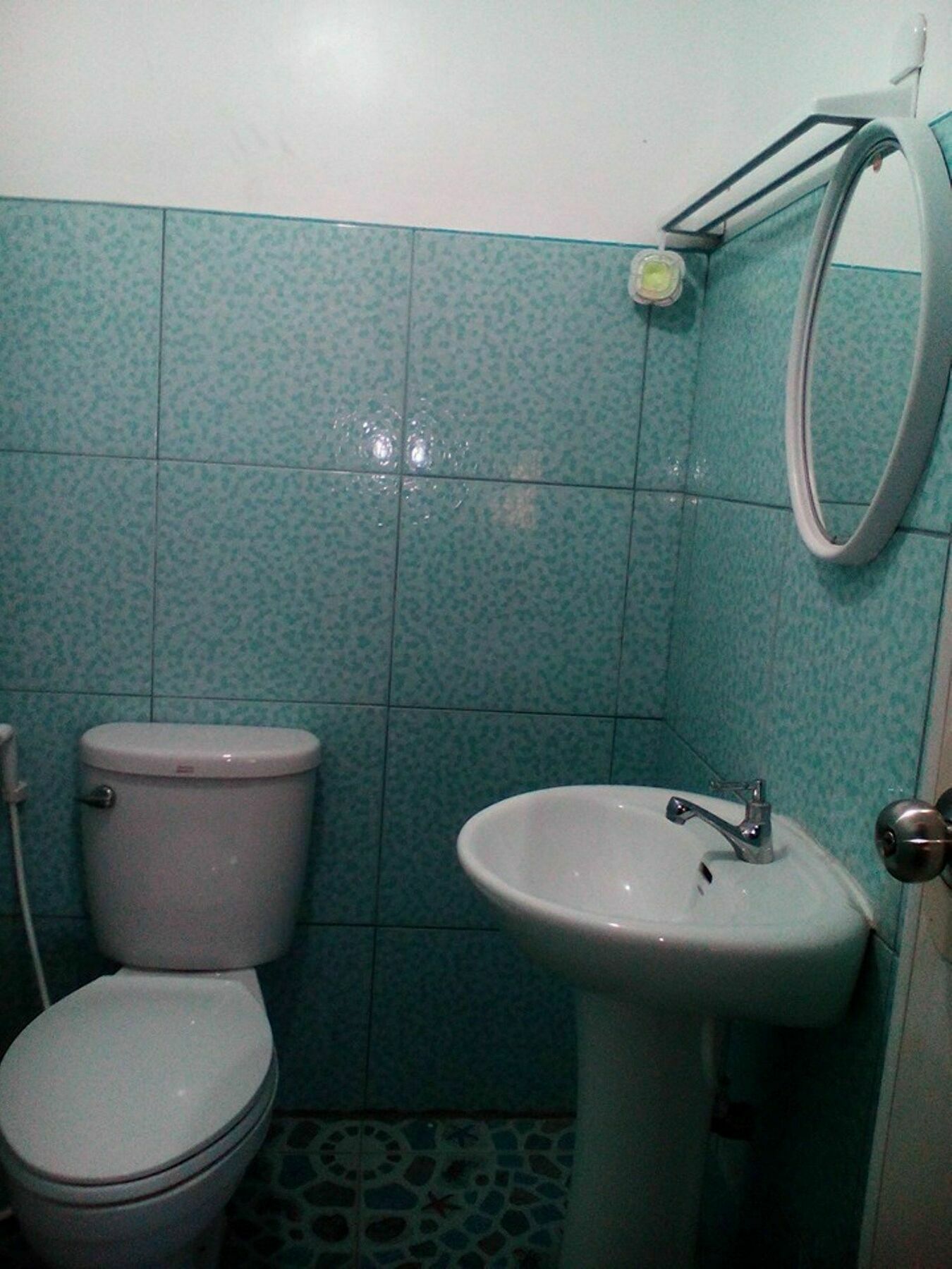 Oyo 422 Villa Emilia Pension House Panglao Zewnętrze zdjęcie