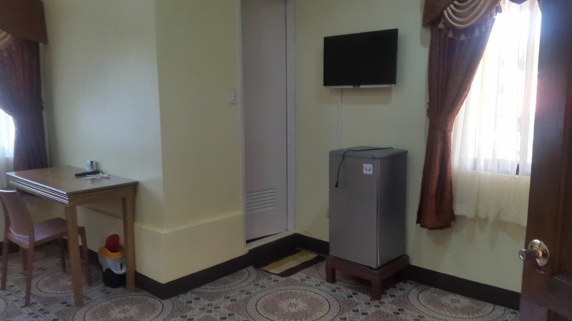 Oyo 422 Villa Emilia Pension House Panglao Zewnętrze zdjęcie