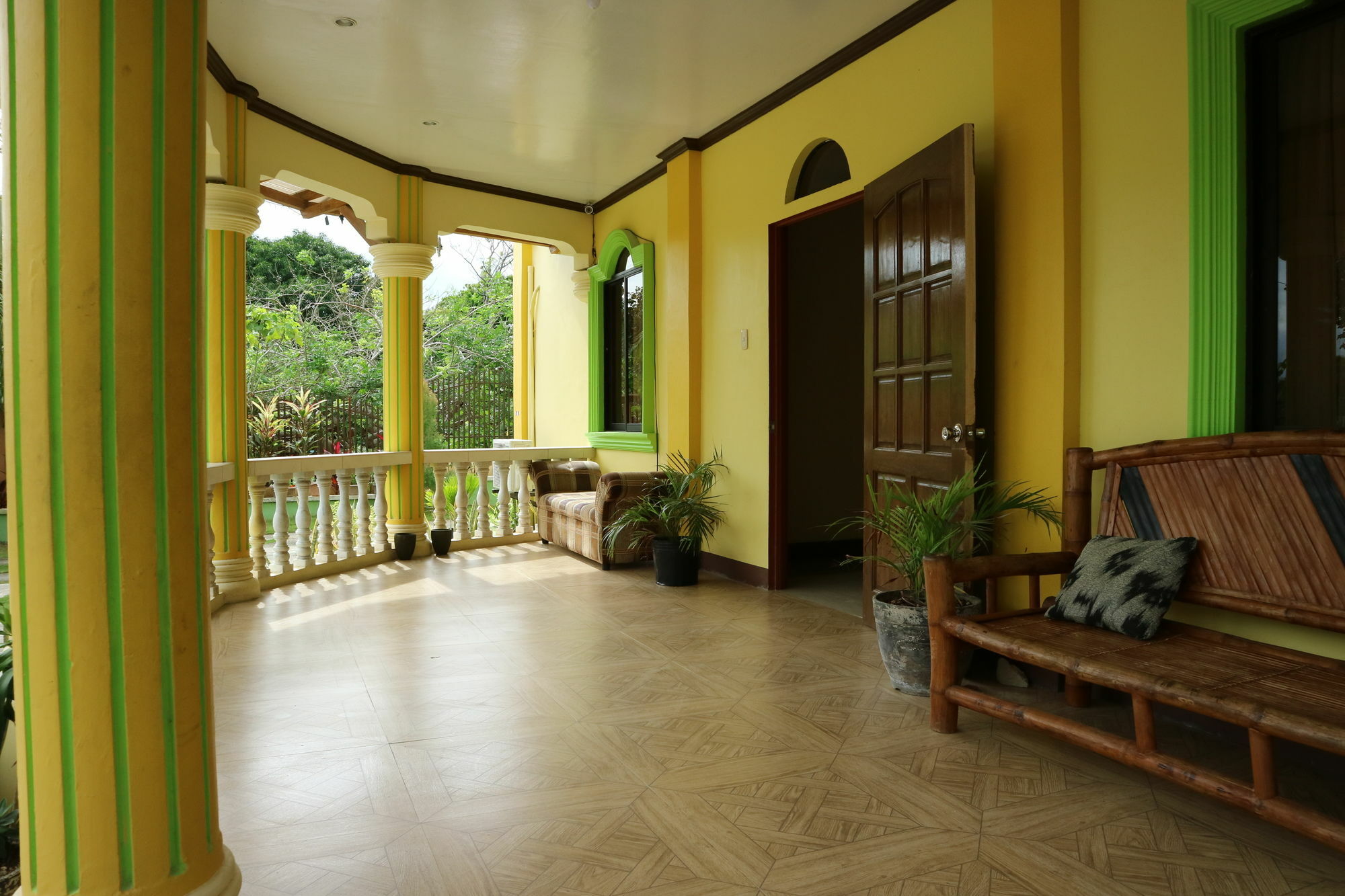 Oyo 422 Villa Emilia Pension House Panglao Zewnętrze zdjęcie