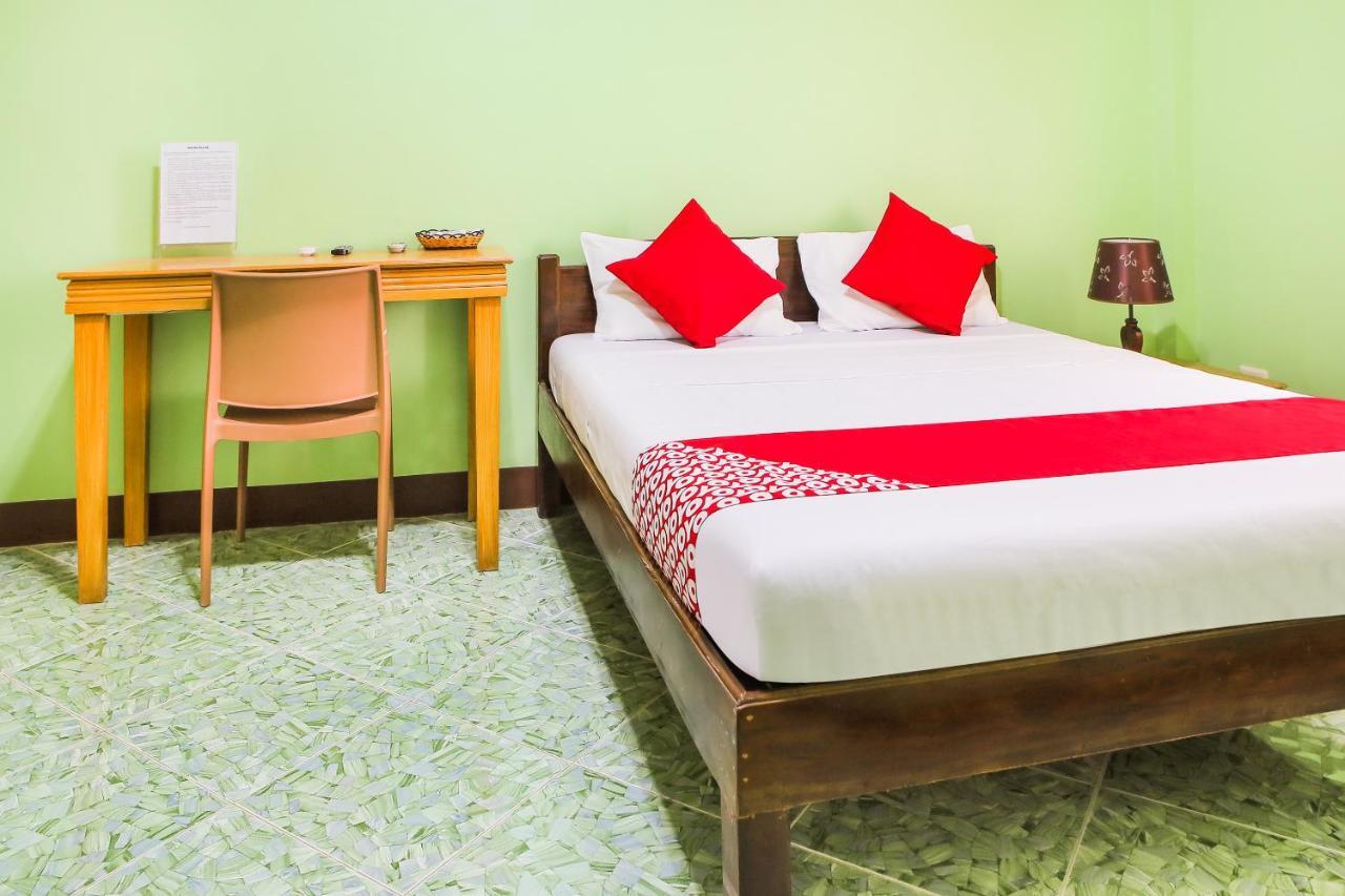 Oyo 422 Villa Emilia Pension House Panglao Zewnętrze zdjęcie