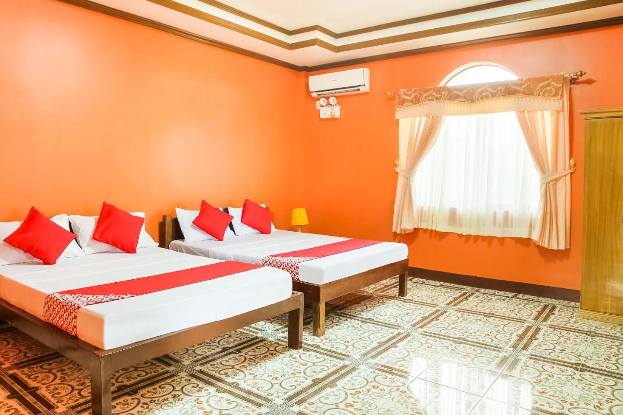 Oyo 422 Villa Emilia Pension House Panglao Zewnętrze zdjęcie